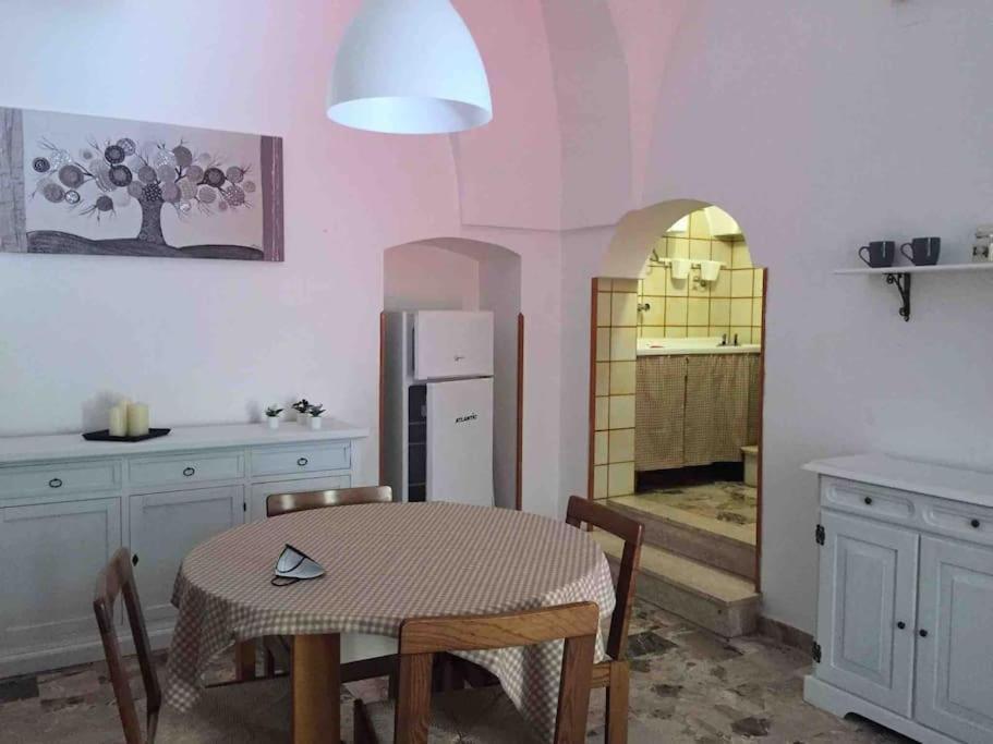 Alloggio Incantevole Storico Appartement Carovigno Buitenkant foto